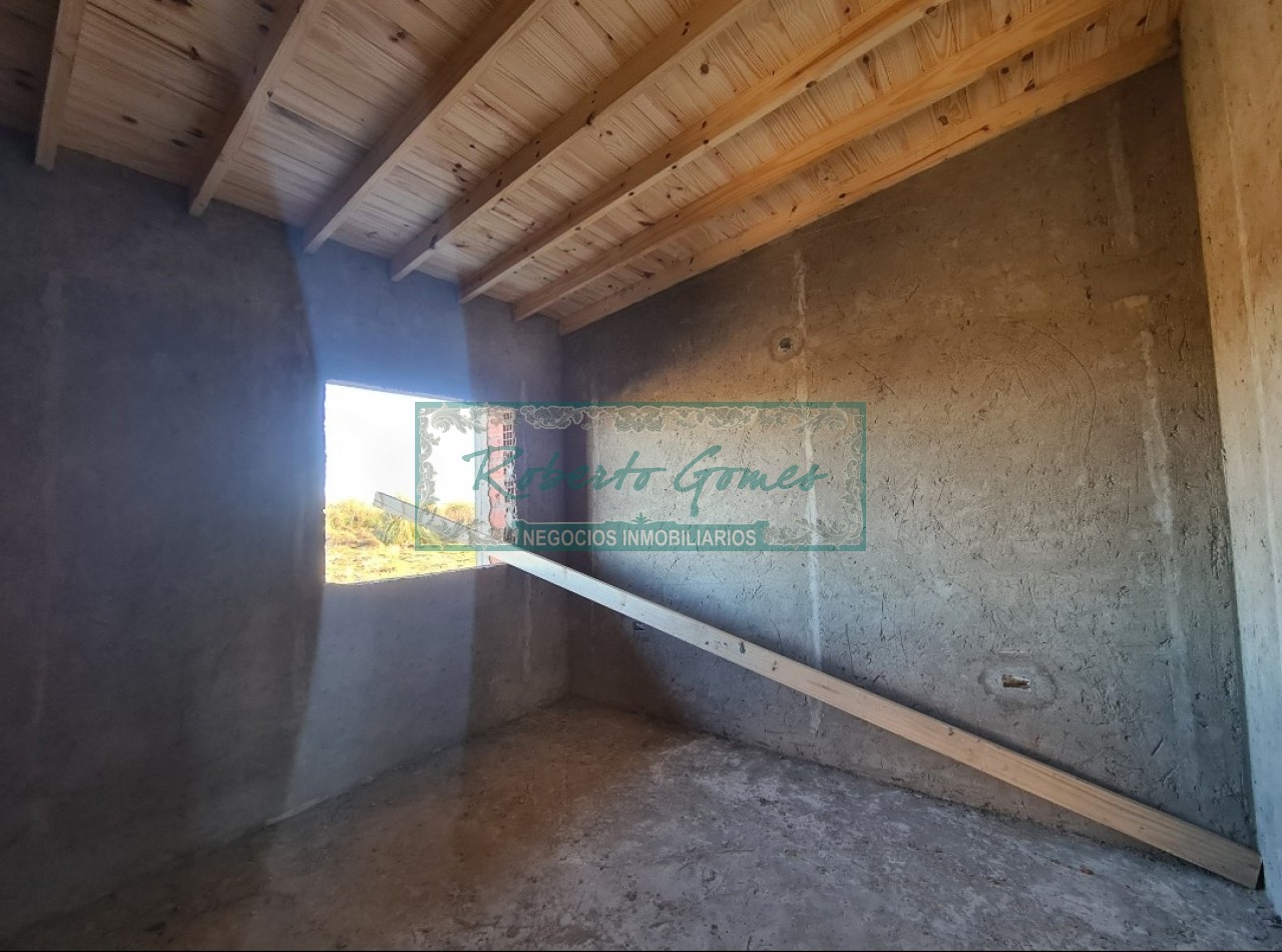 CHALET en construccion con 1/2 lote