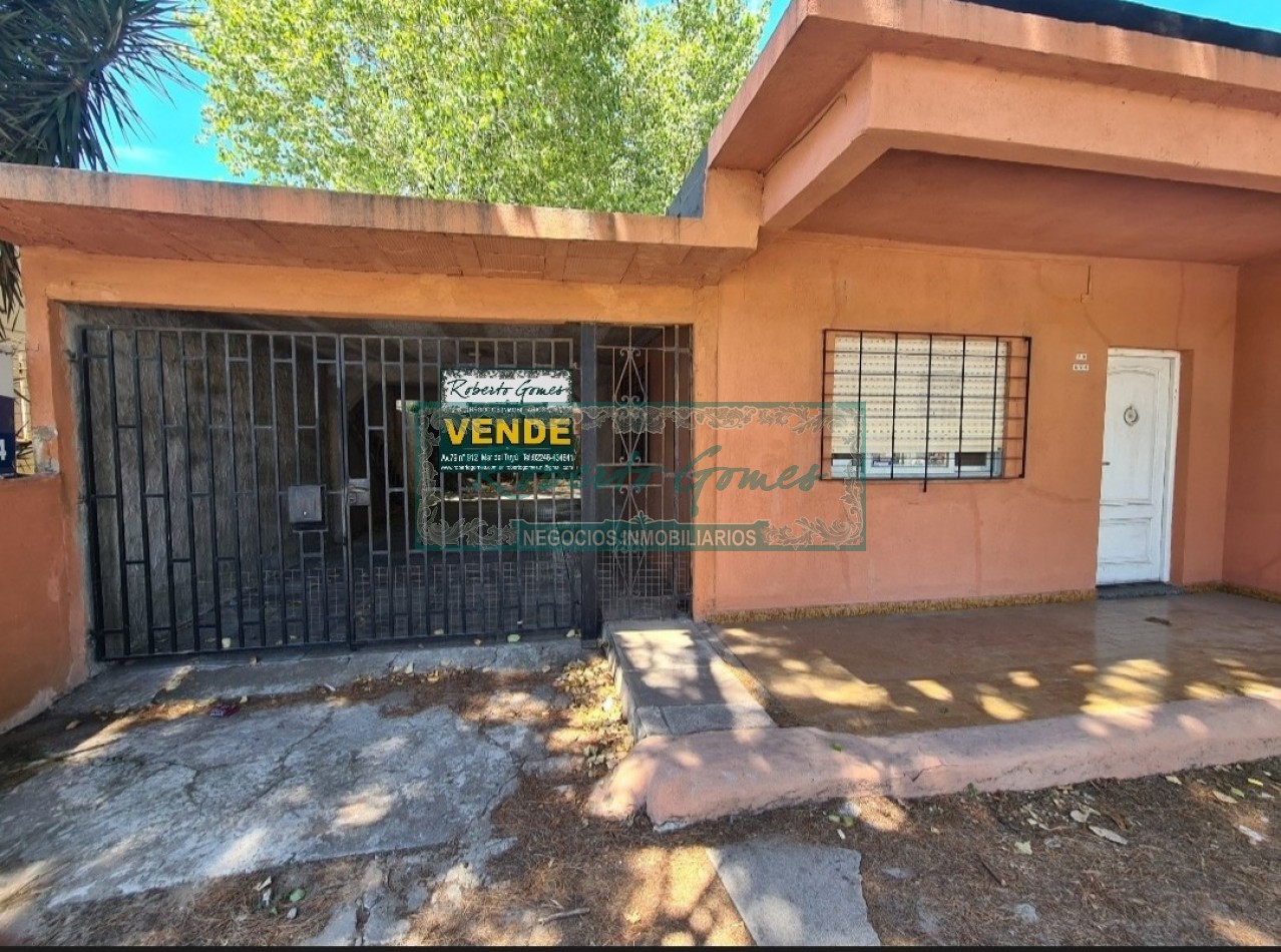 CASA EN LOTE PROPIO SOBRE AVENIDA PRINCIPAL