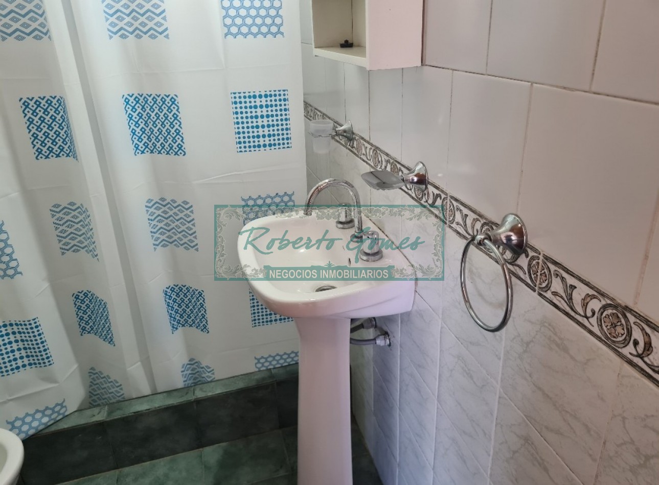 CHALET independiente en PH al frente