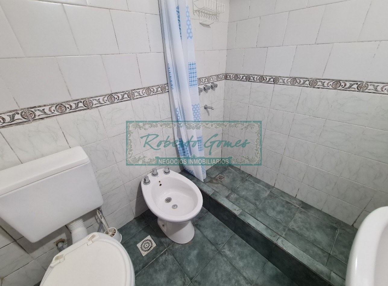 CHALET independiente en PH al frente