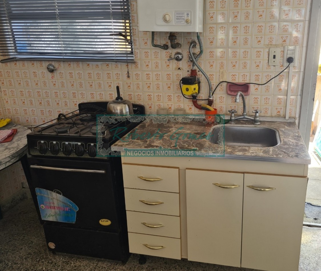 CASA (PH) de 3 ambientes con excelente ubicacion