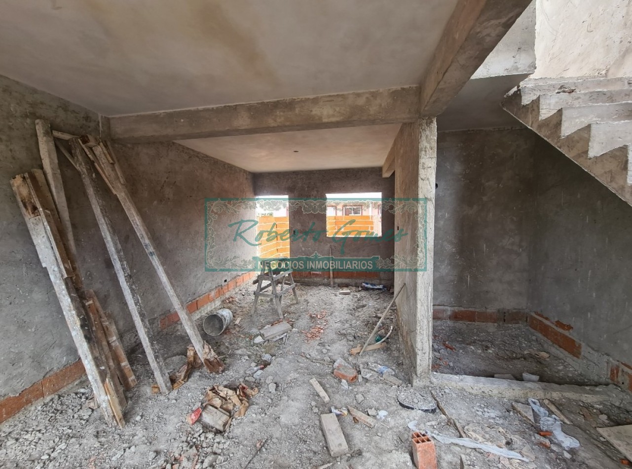 DUPLEX en construccion a 200 mts de AV.79