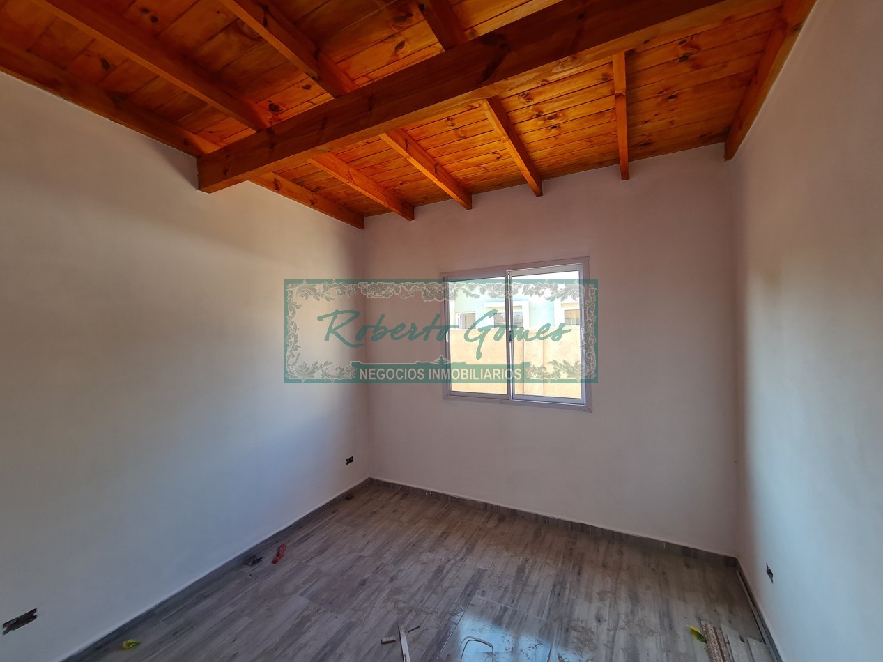 CASA 4 AMBIENTES (ph)