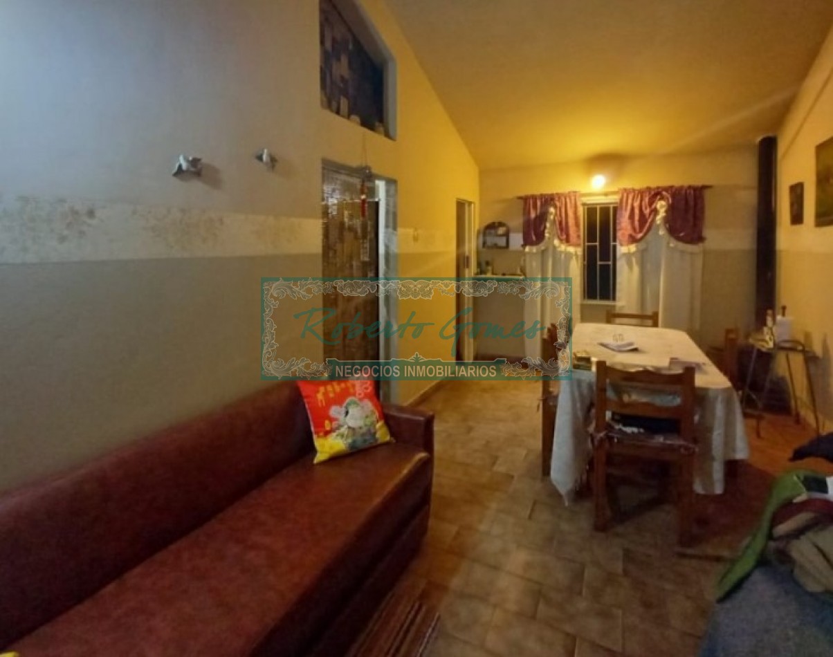 Casa en lote propio en Mar del Tuyu