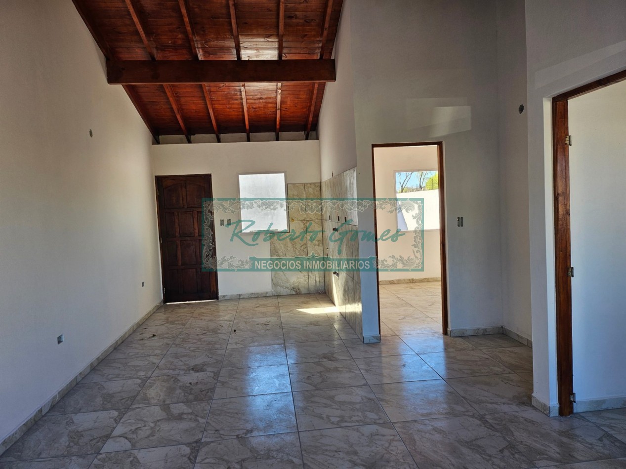 CHALET DE 3 AMBIENTES con 1/2 LOTE