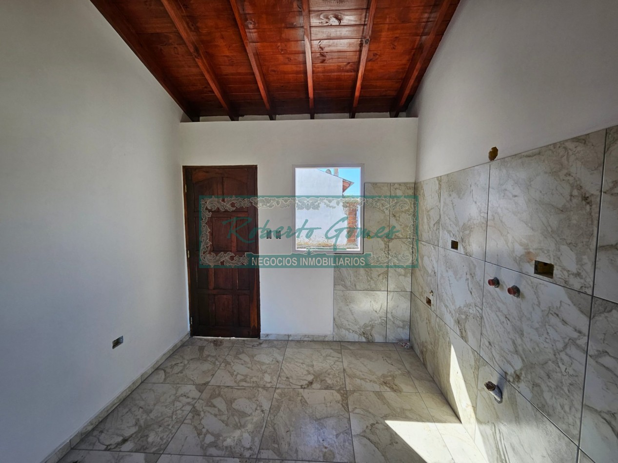CHALET DE 3 AMBIENTES con 1/2 LOTE