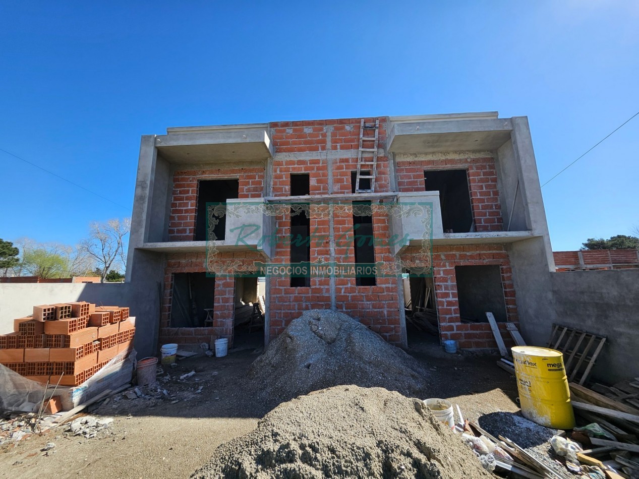 DUPLEX en MAR DEL TUYU con financiacion