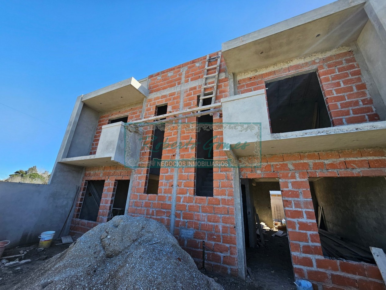 DUPLEX en MAR DEL TUYU con financiacion