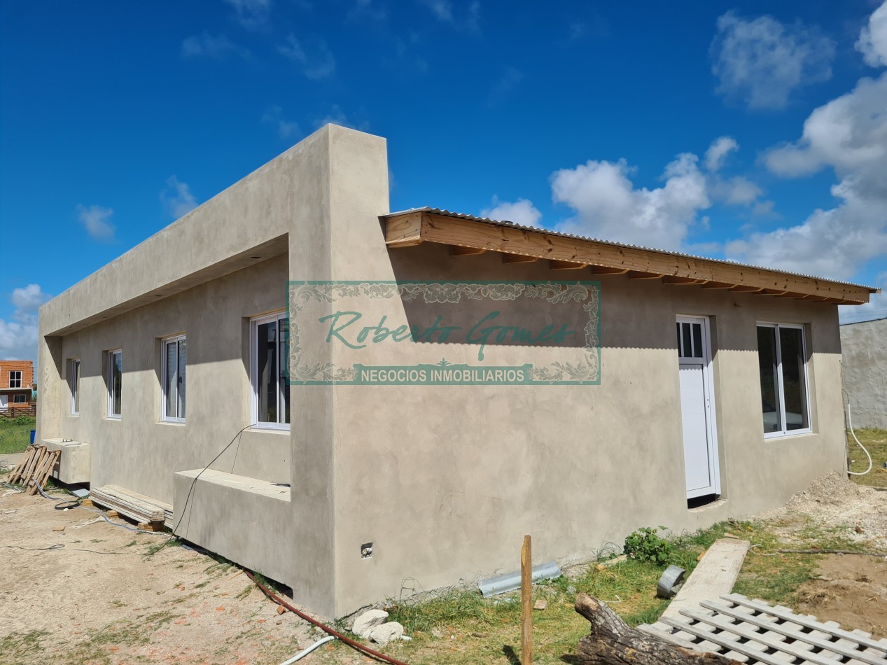 CHALET A ESTRENAR (PH) EN MAR DEL TUYU