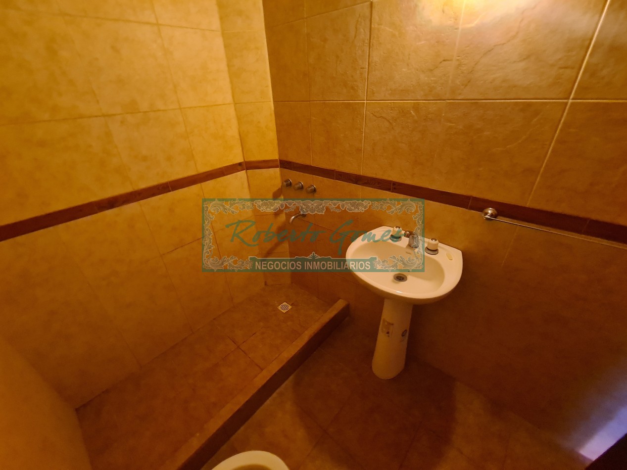 DUPLEX DE 4 AMBIENTES A 50 MTS TERMINAL MAR DEL TUYU