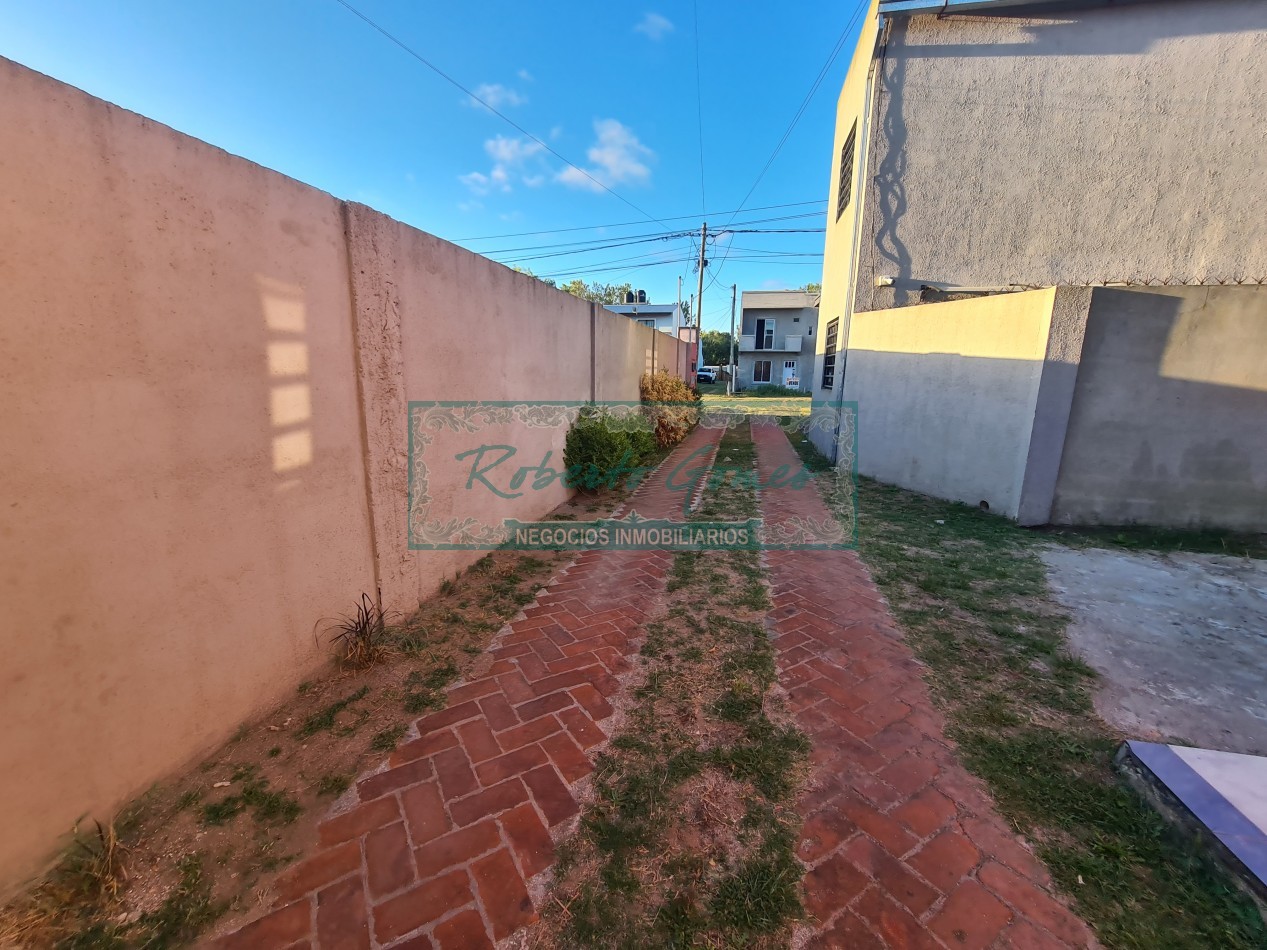 DUPLEX DE 4 AMBIENTES A 50 MTS TERMINAL MAR DEL TUYU