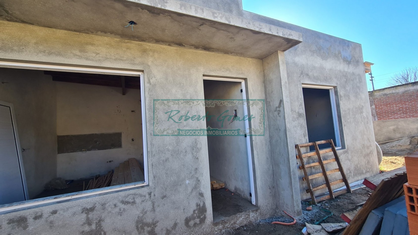 CHALET (ph) EN DESARROLLO FINANCIADO