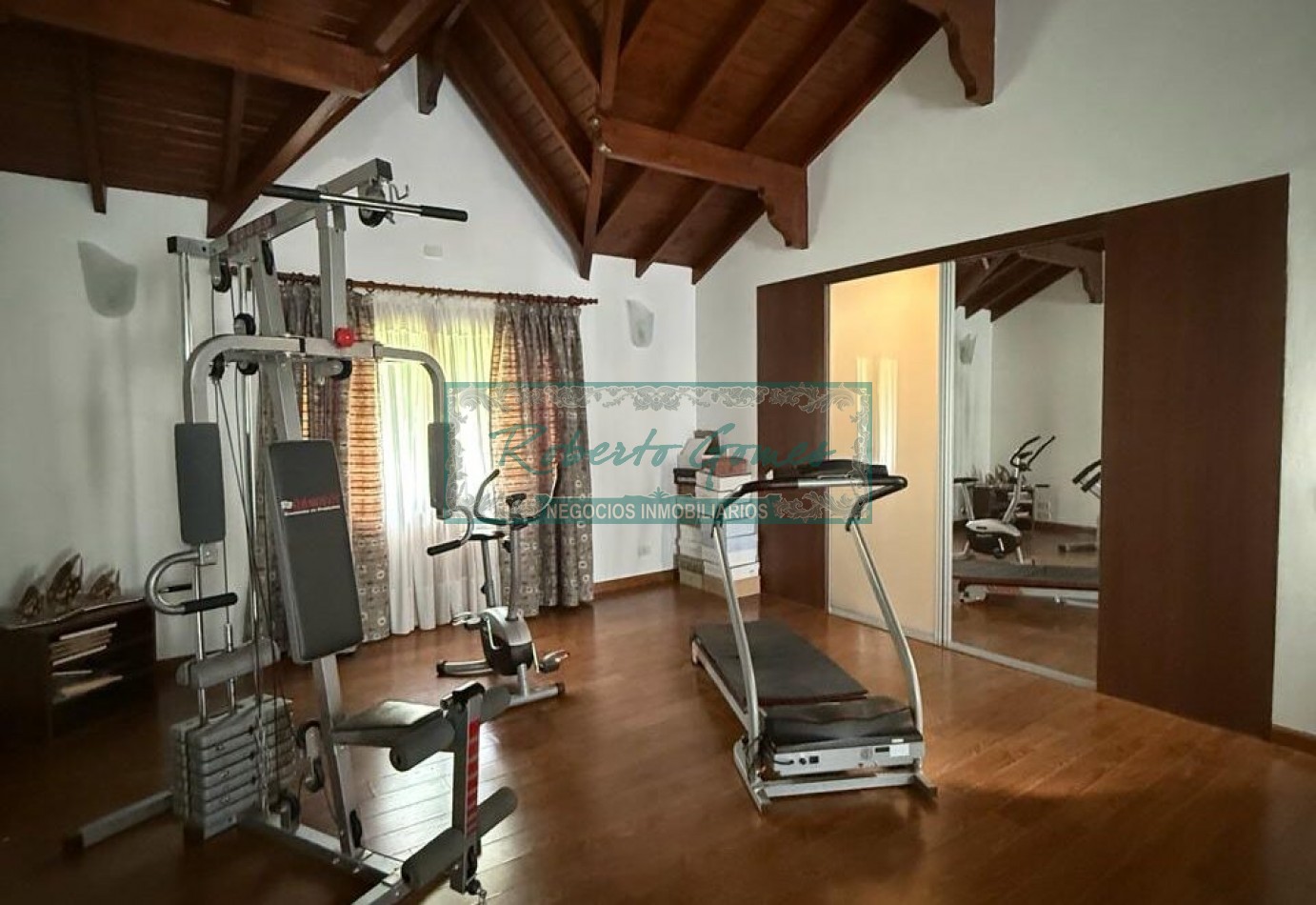 Espectacular casa con enorme terreno