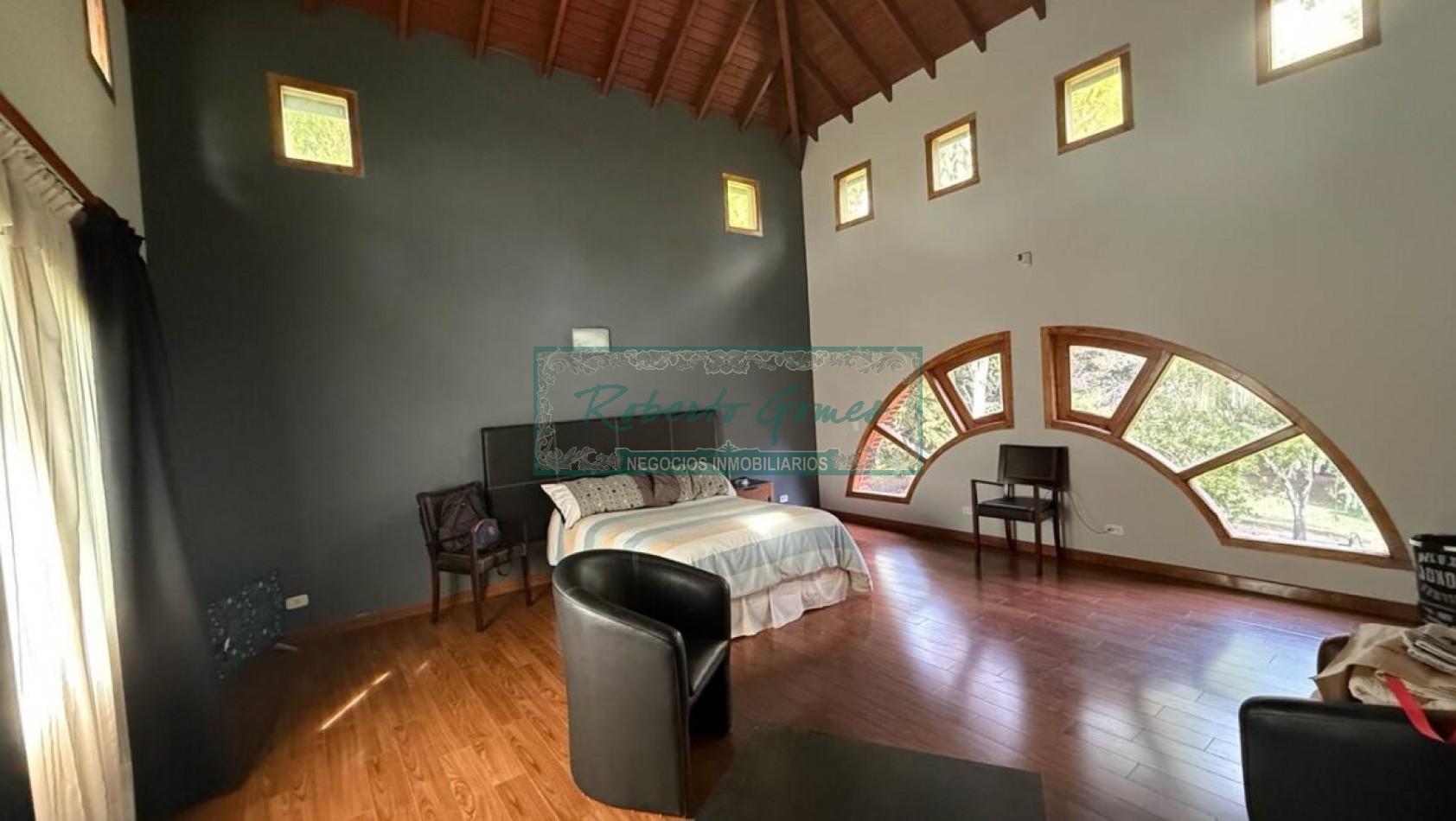 Espectacular casa con enorme terreno