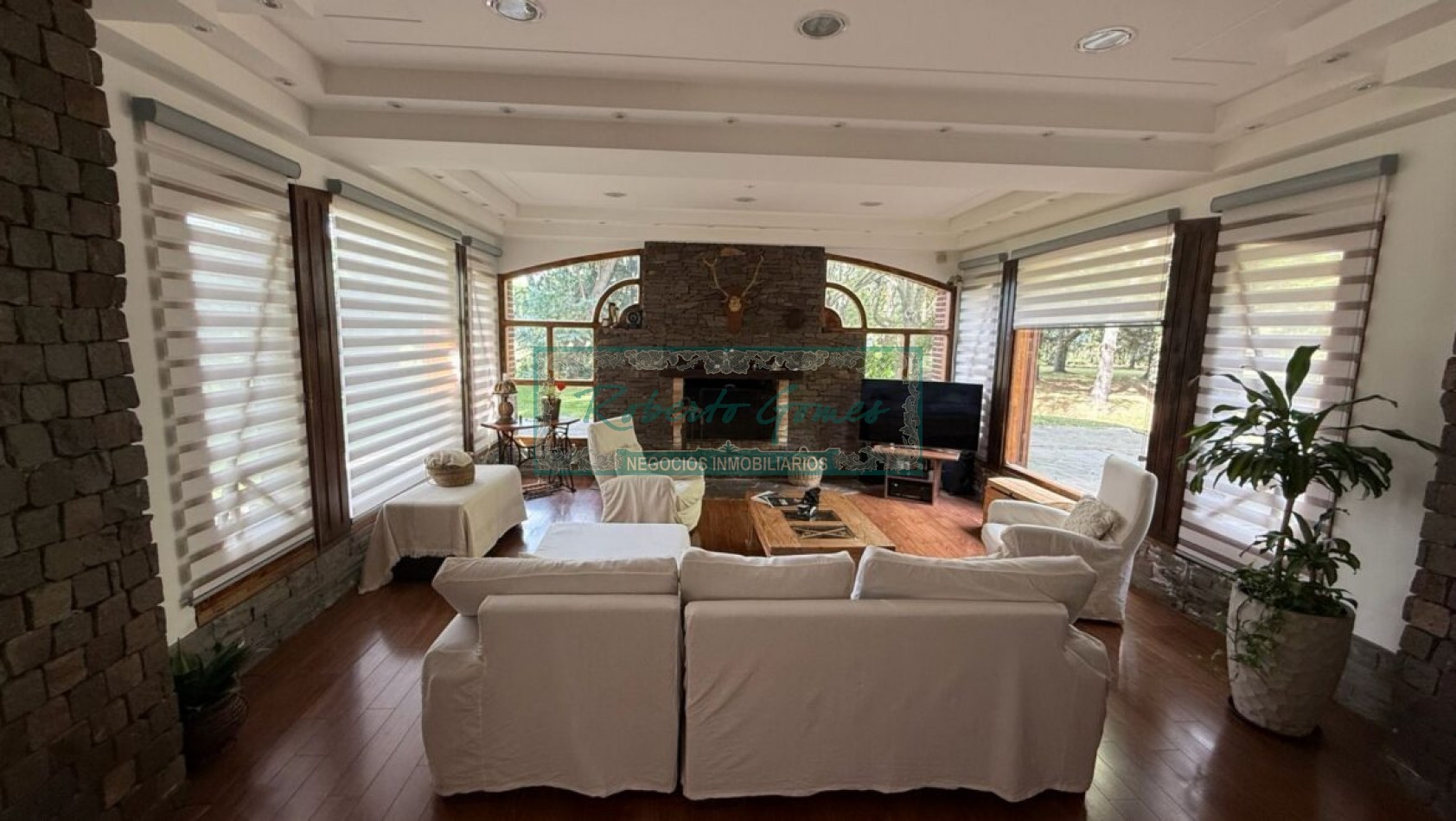 Espectacular casa con enorme terreno