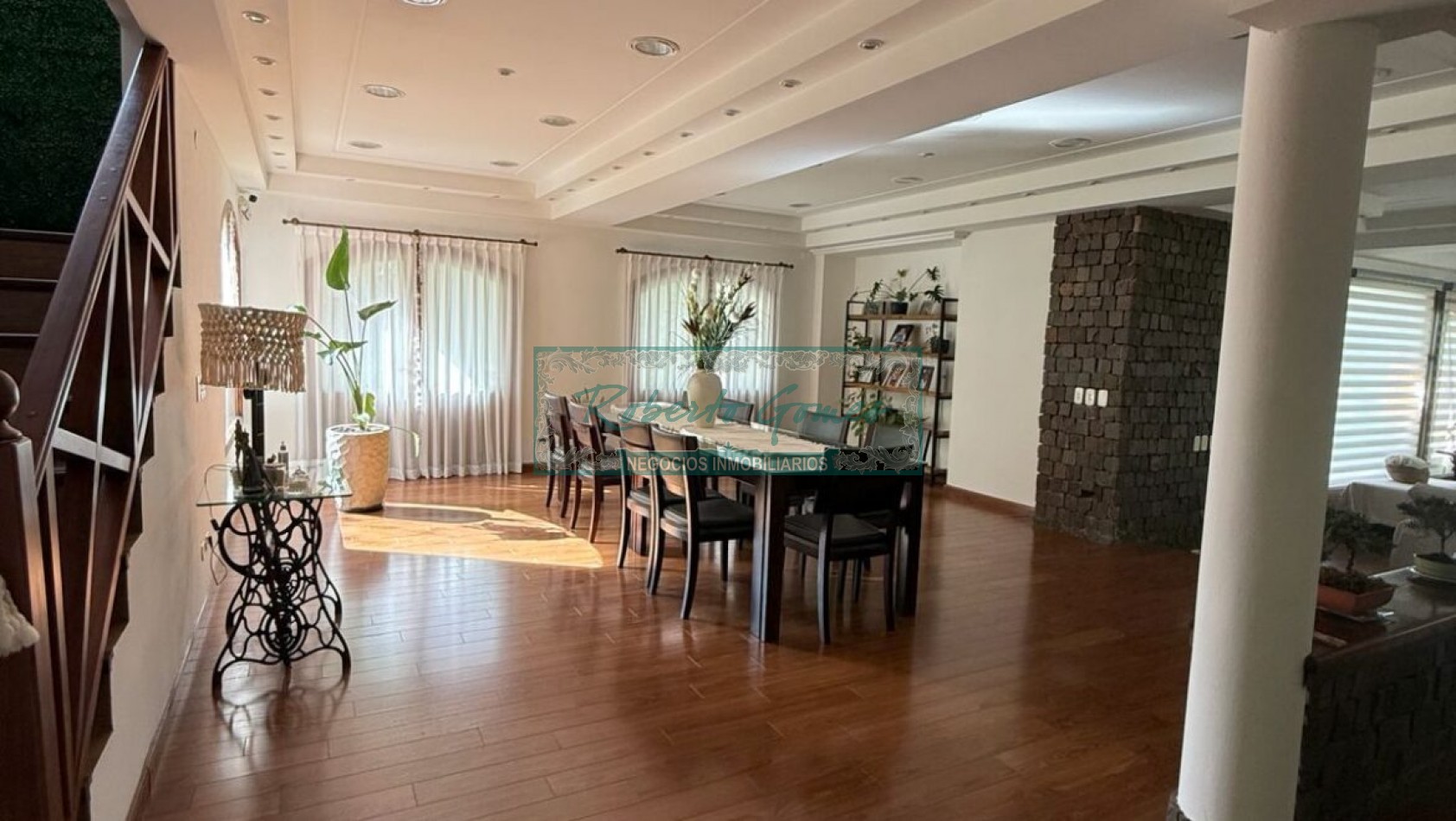 Espectacular casa con enorme terreno