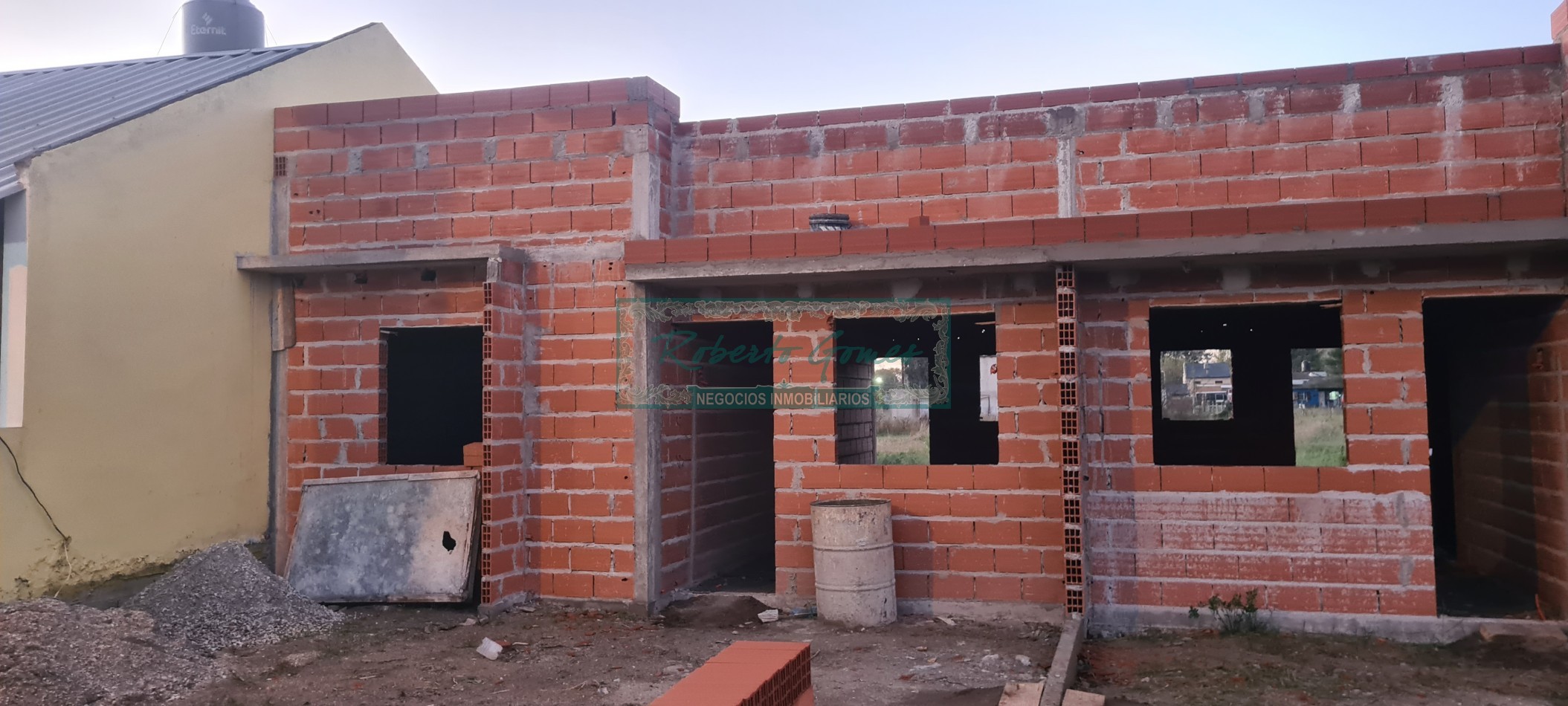 CHALET EN CONSTRUCCION CON 1/2 LOTE