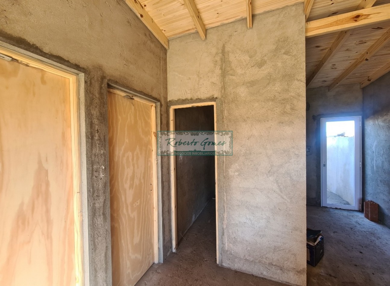 CHALET (ph) EN POZO