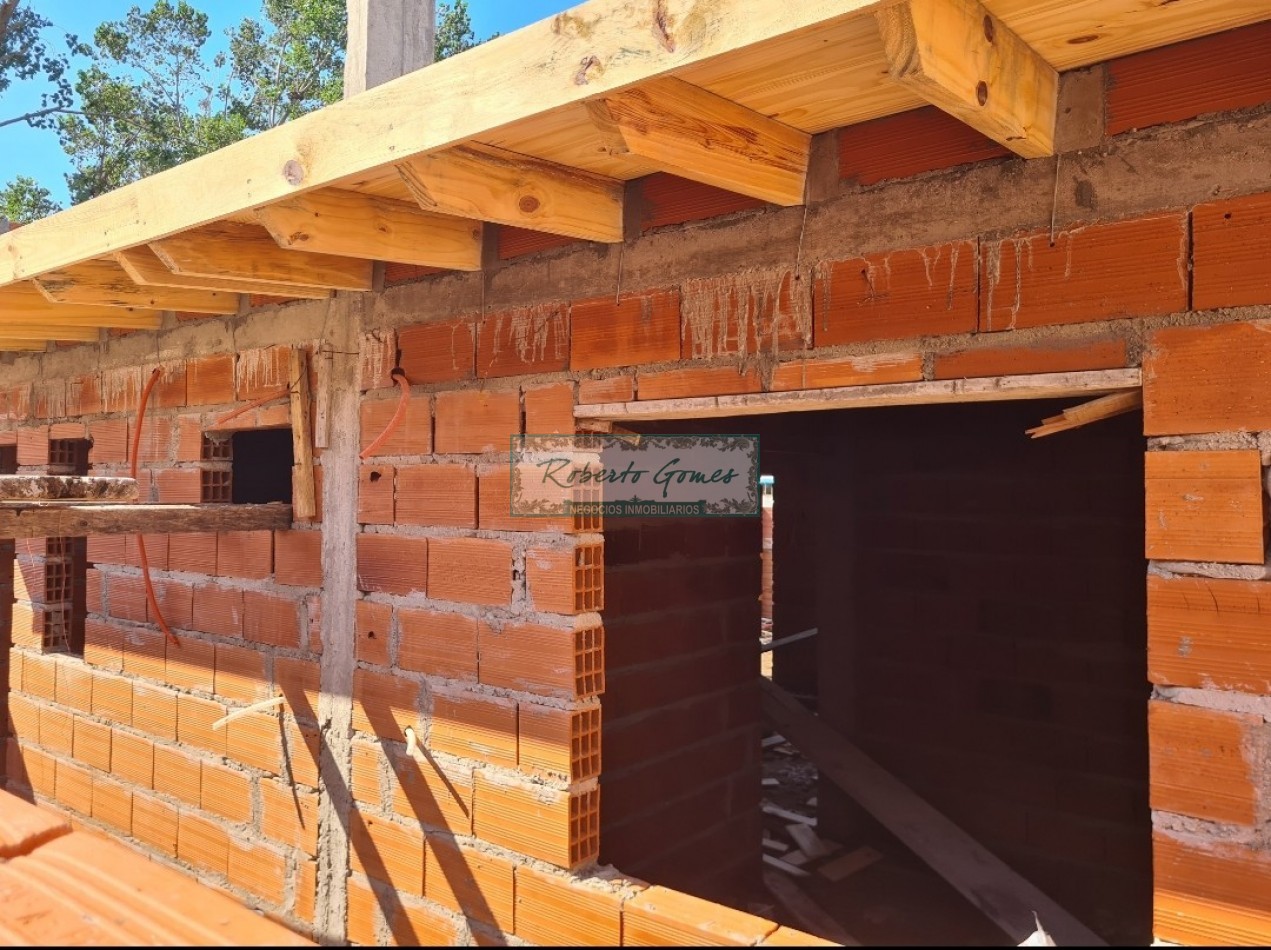 VENTA DE CHALET (de pozo) en linda zona de playas