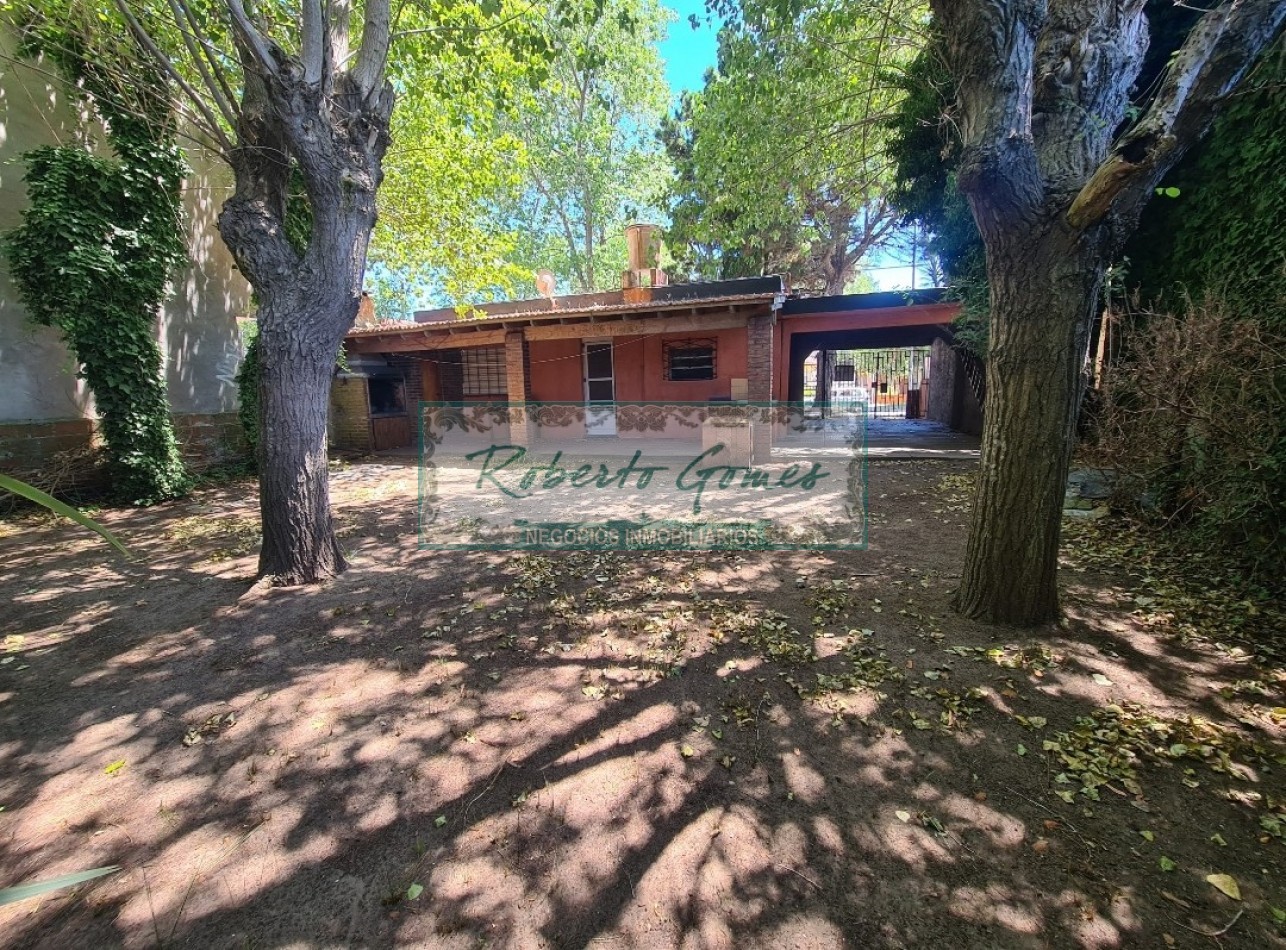 CASA EN LOTE PROPIO SOBRE AVENIDA PRINCIPAL