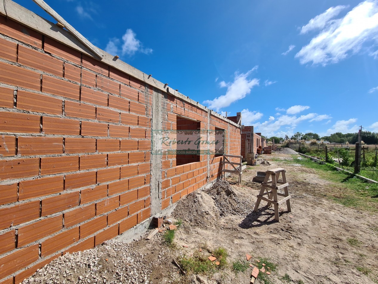 CHALET (ph) EN DESARROLLO FINANCIADO