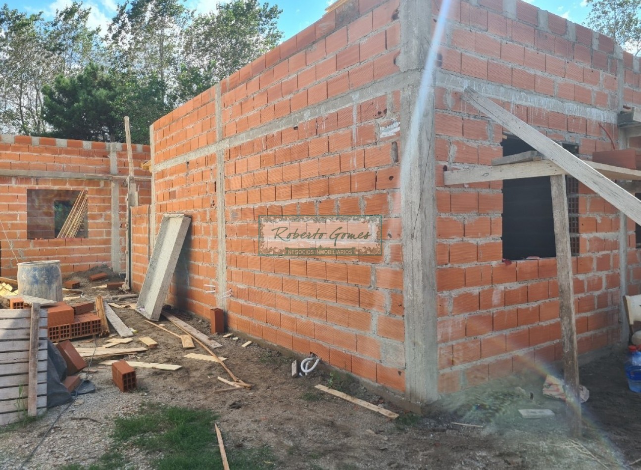 VENTA DE CHALET (de pozo) en linda zona de playas