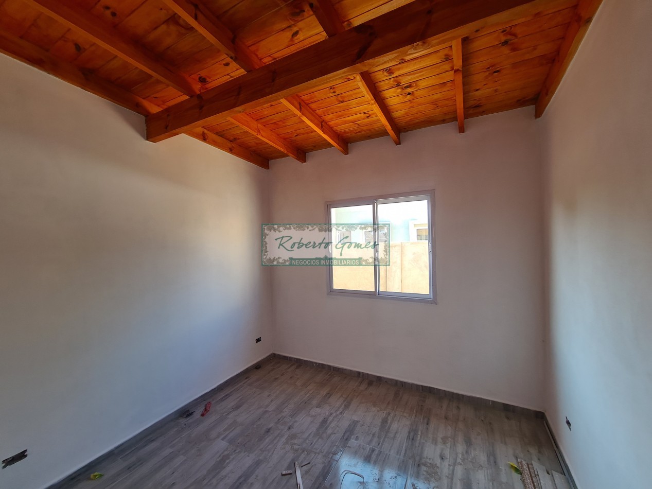 CASA 4 AMBIENTES (ph)