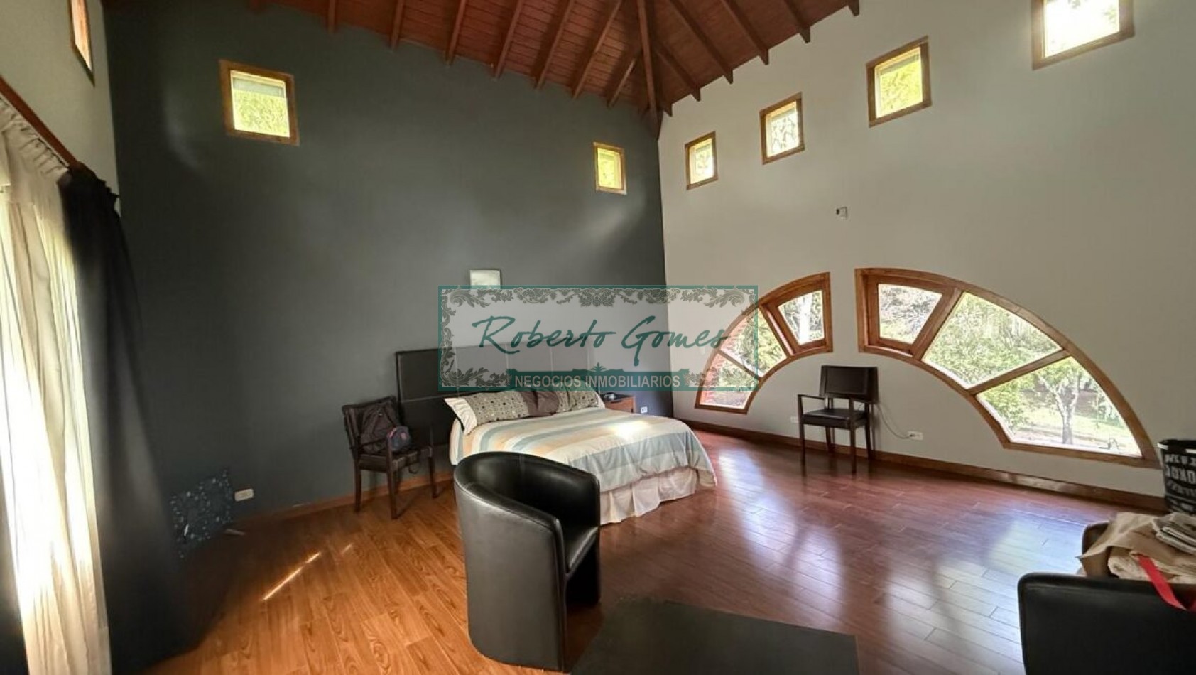 Espectacular casa con enorme terreno