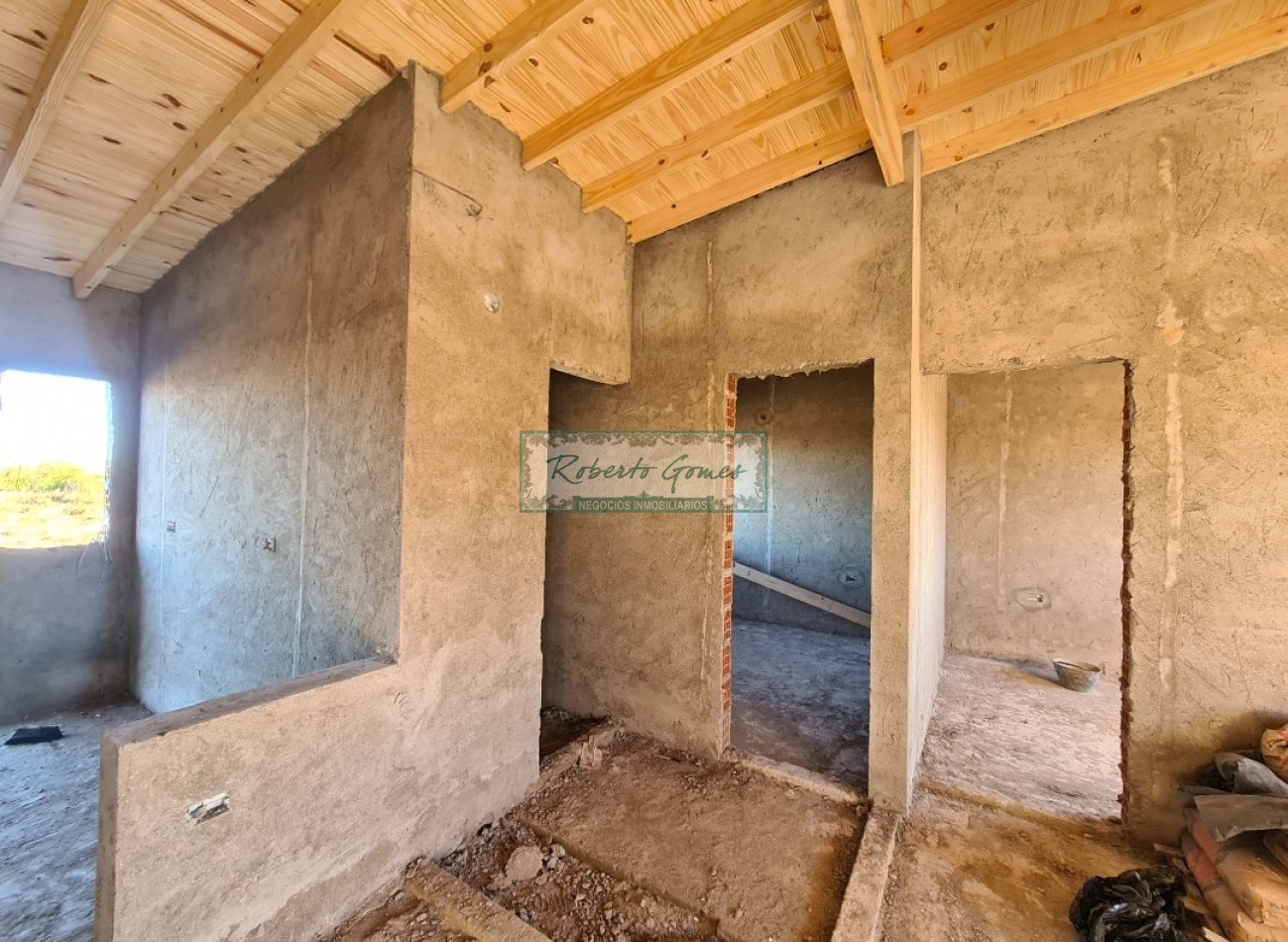 CHALET en construccion con 1/2 lote