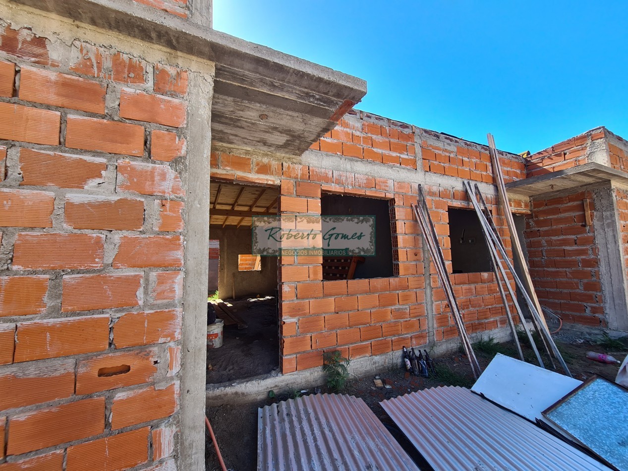 CHALET en DESARROLLO a 3 cuadras de la playa