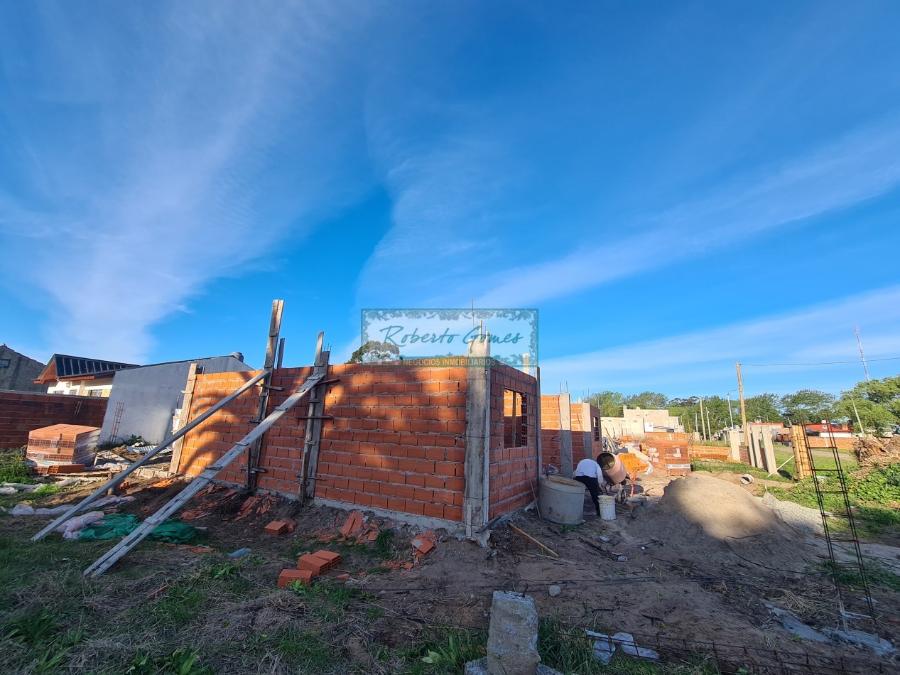 CHALET DE 3 AMBIENTES con 1/2 LOTE