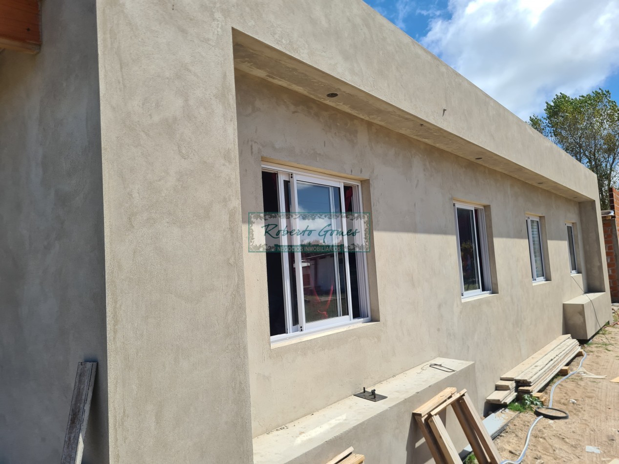 CHALET A ESTRENAR (PH) EN MAR DEL TUYU