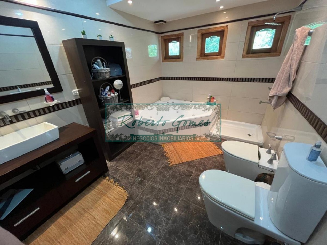 Espectacular casa con enorme terreno