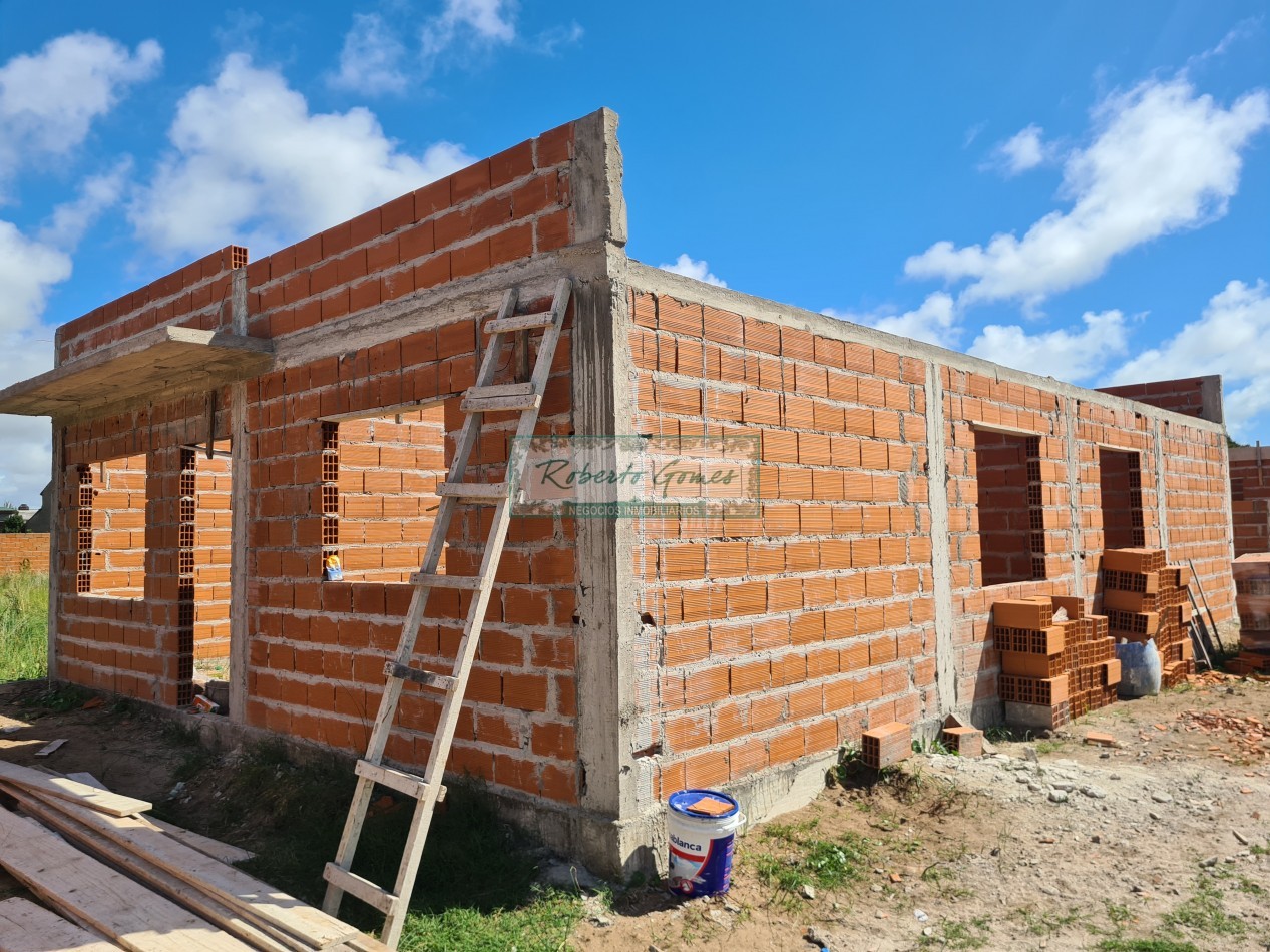 CHALET (ph) EN DESARROLLO FINANCIADO