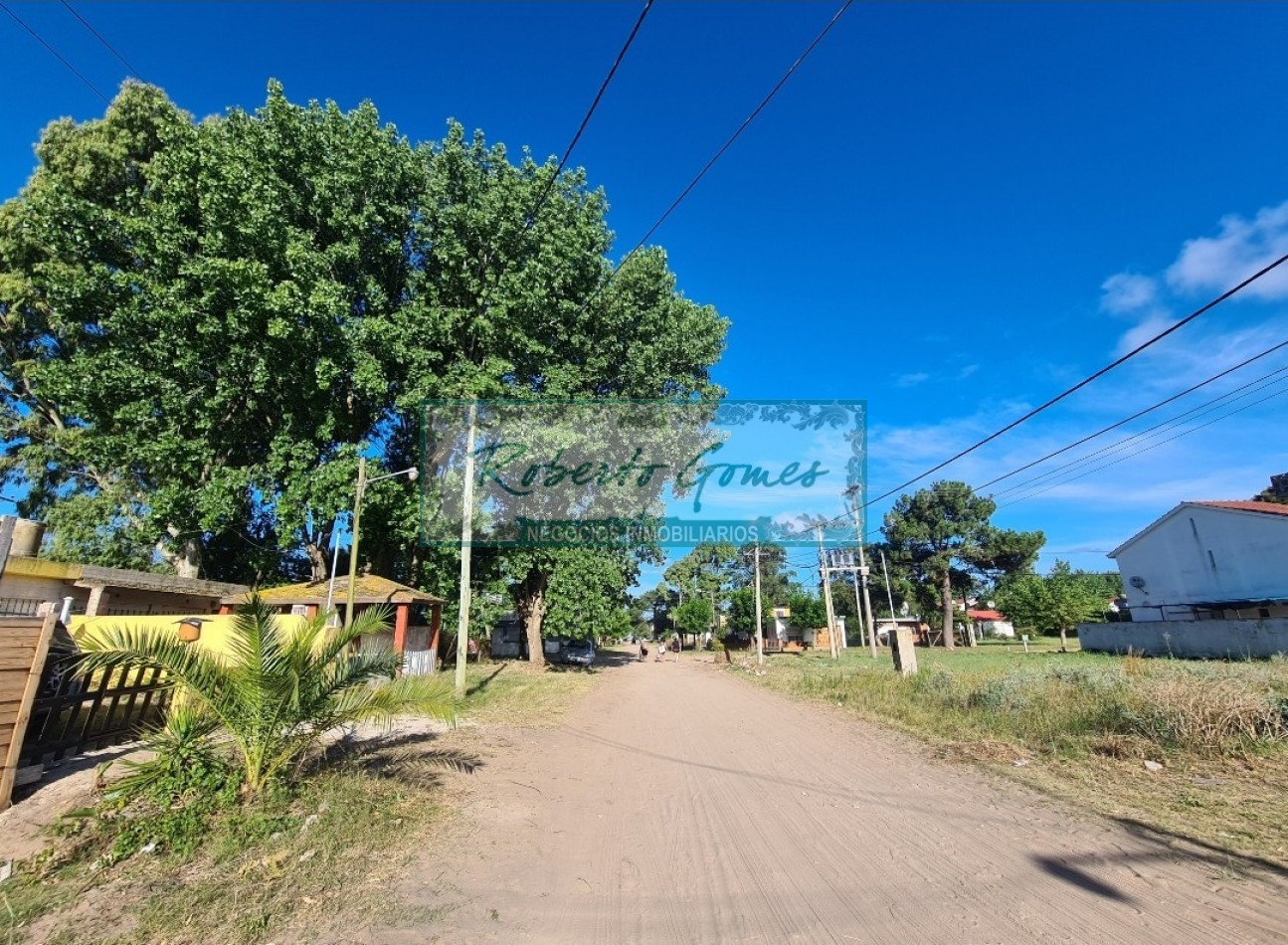 VENTA DE CHALET (de pozo) en linda zona de playas