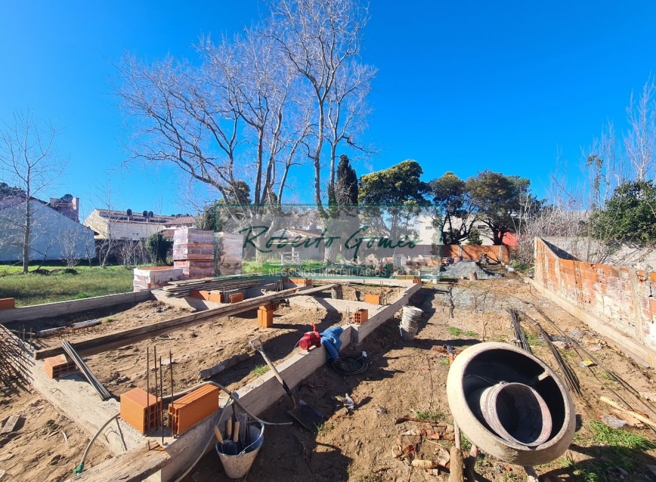 DUPLEX de 5 ambientes (en obra) en Mar del Tuyu