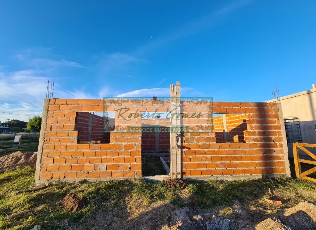 CHALET (de pozo) en zona en constante crecimiento.