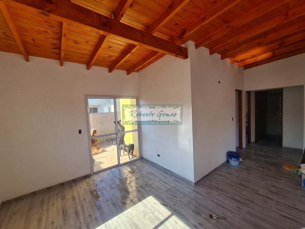 CASA 4 AMBIENTES (ph)