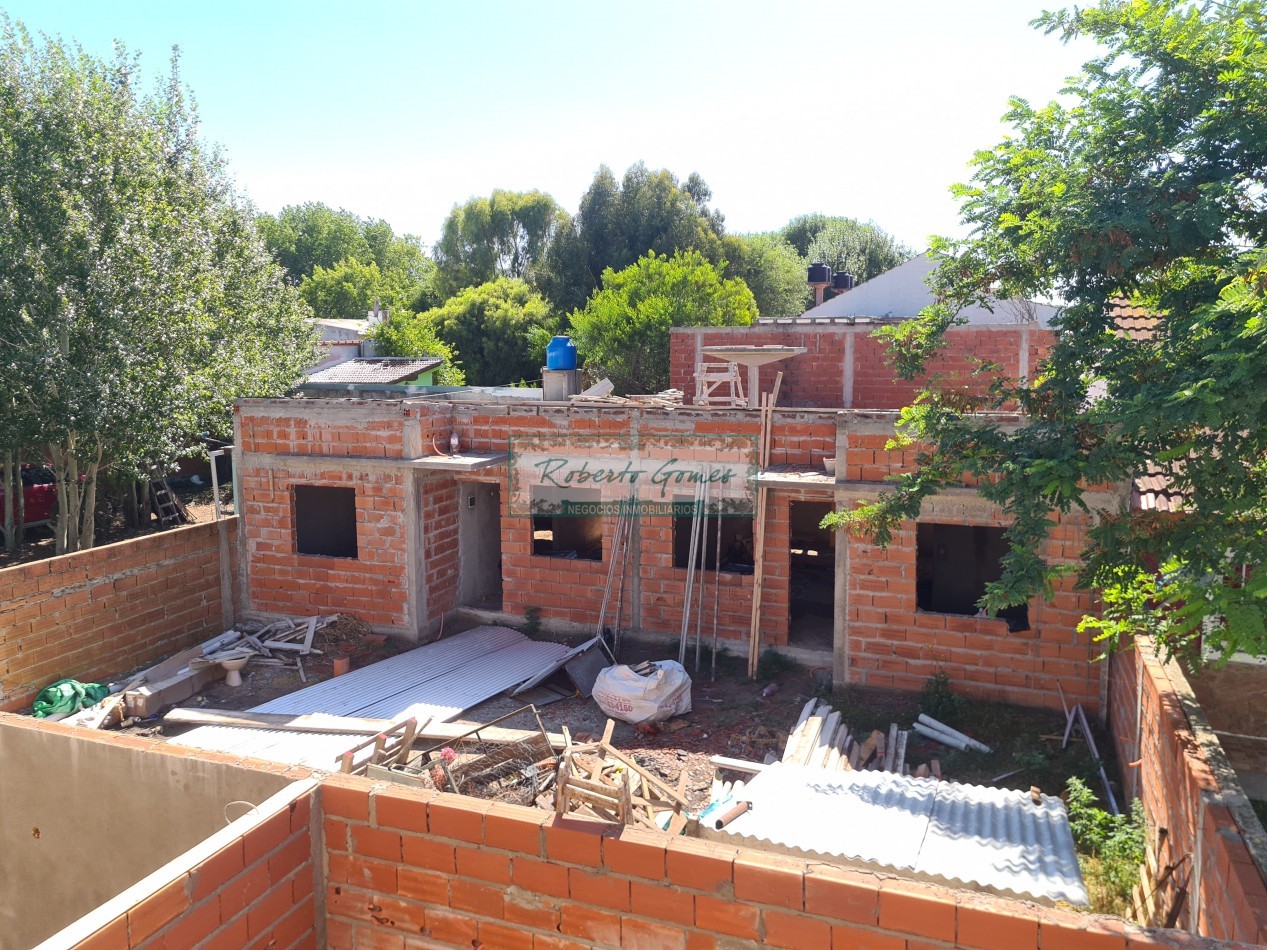 CHALET en DESARROLLO a 3 cuadras de la playa