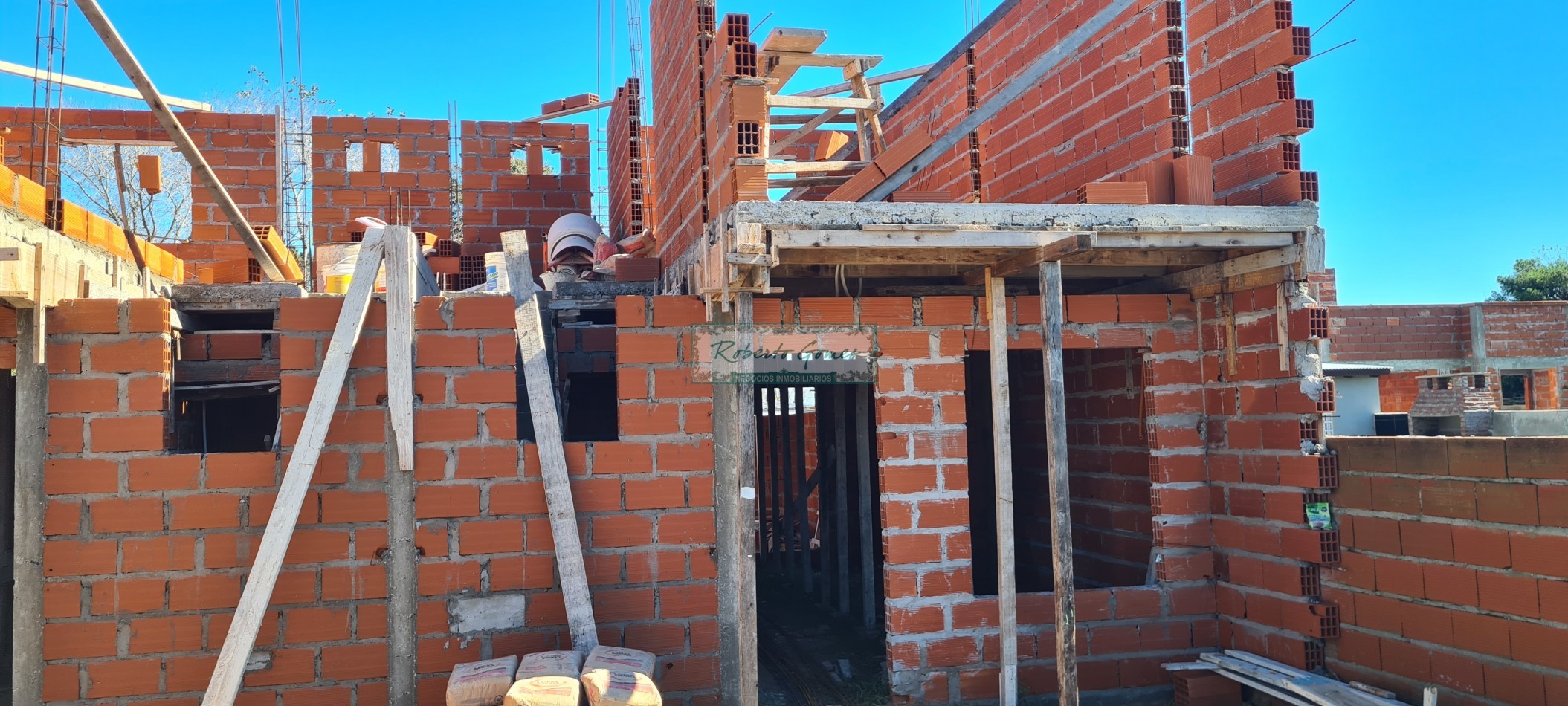 DUPLEX en MAR DEL TUYU con financiacion