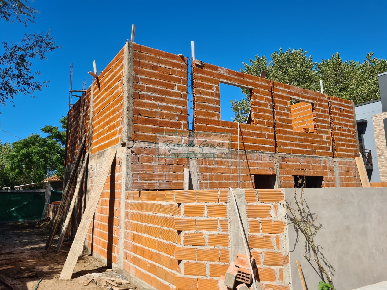 DUPLEX 3 amb. a mts terminal mar del Tuyu