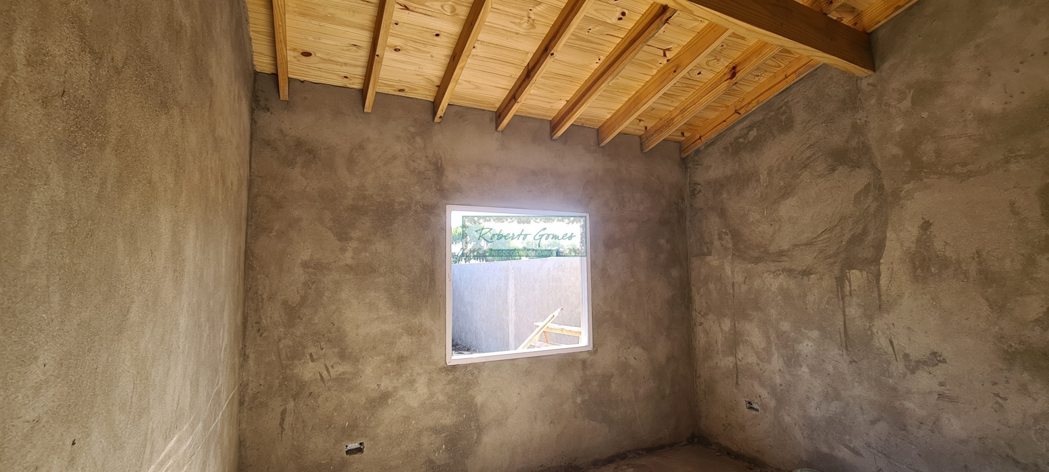 CHALET DE 3 AMBIENTES con 1/2 LOTE