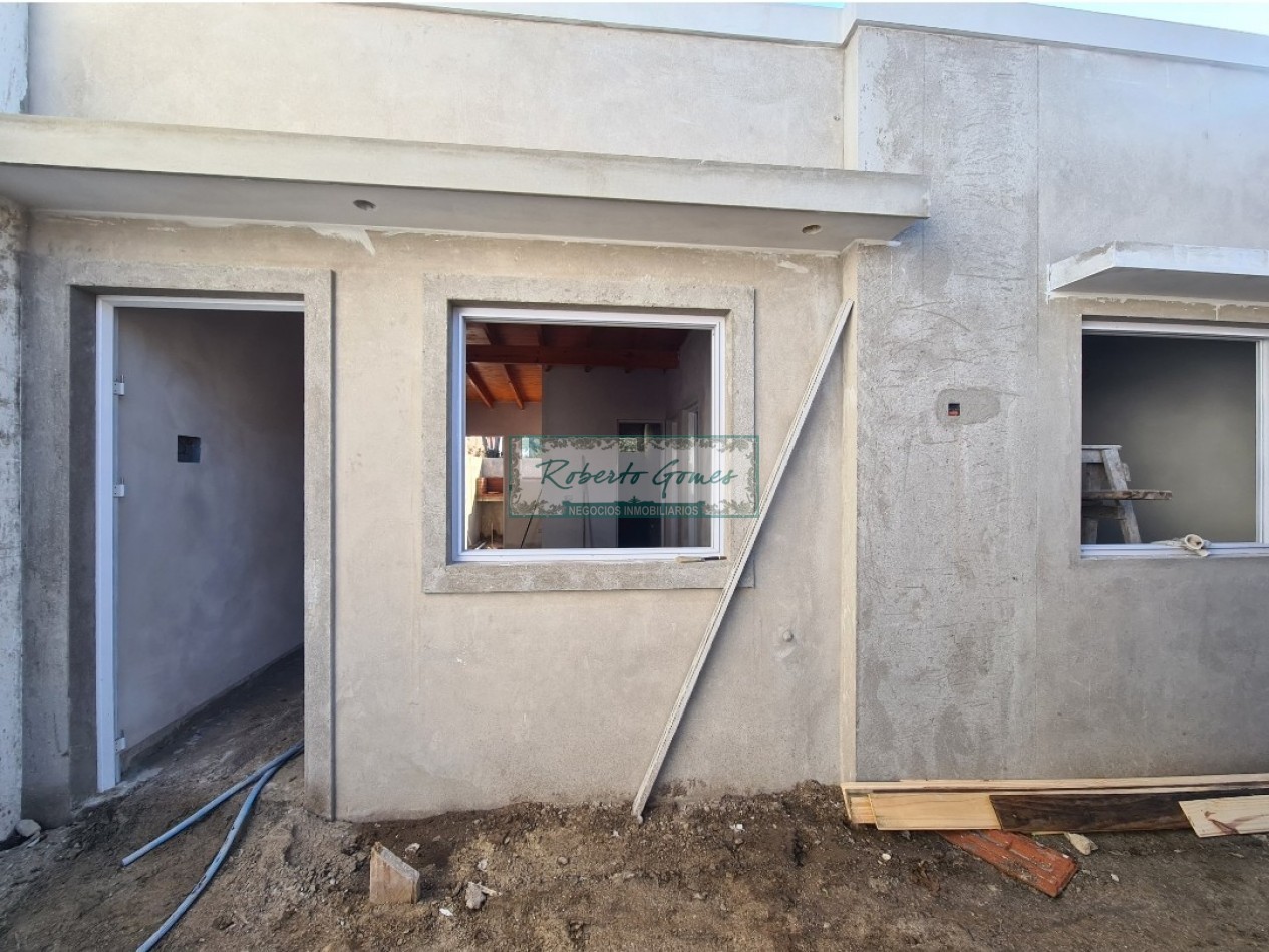 VENTA DE CHALET (de pozo) en linda zona de playas