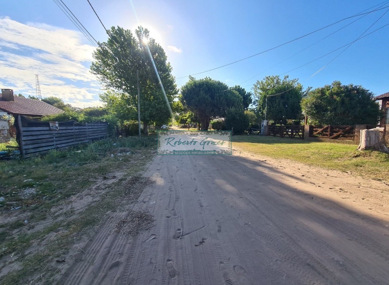 VENTA DE CHALET (de pozo) en linda zona de playas