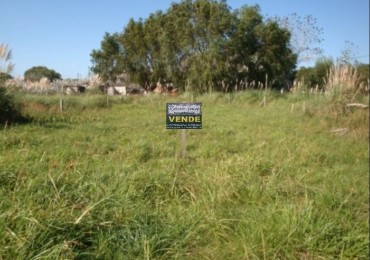 Lote a mts de Av. 79 de acceso a la localidad