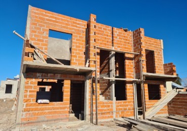 DUPLEX VENTA EN POZO