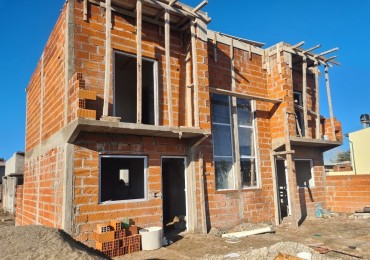 DUPLEX VENTA EN POZO