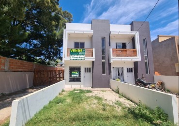 DUPLEX 4 AMBIENTES AL FRENTE, INDEPENDIENTE - LISTO PARA ESCRITURAR