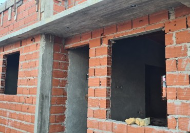 CHALET 3 ambientes en construccion