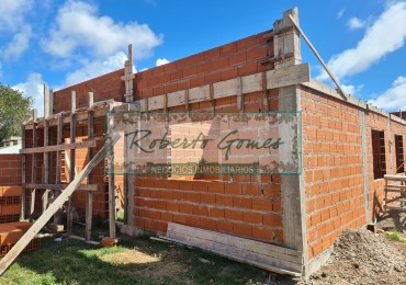 CHALET (ph) EN DESARROLLO FINANCIADO